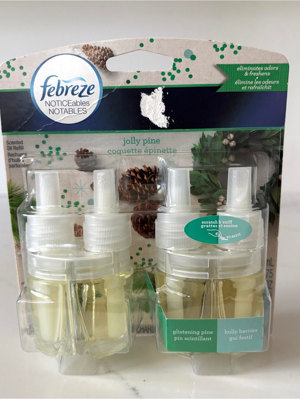 Febreze NOTICEables Scented Oil Refill Jolly Pine glistening pine, Holly berries